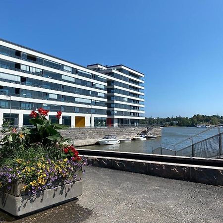 Sea View Lux Kalasatama Romantic Studio - Balcony & Coffee& Tee, Wifi, Gym &Sauna Helsinki Dış mekan fotoğraf